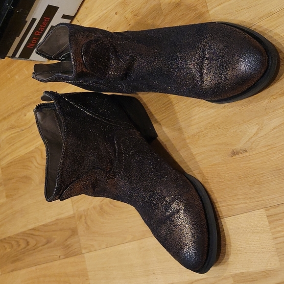 Boots - Picture 1 of 3